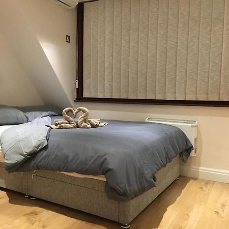 לונדון Studio Flat In The Heart Of Golders Green מראה חיצוני תמונה