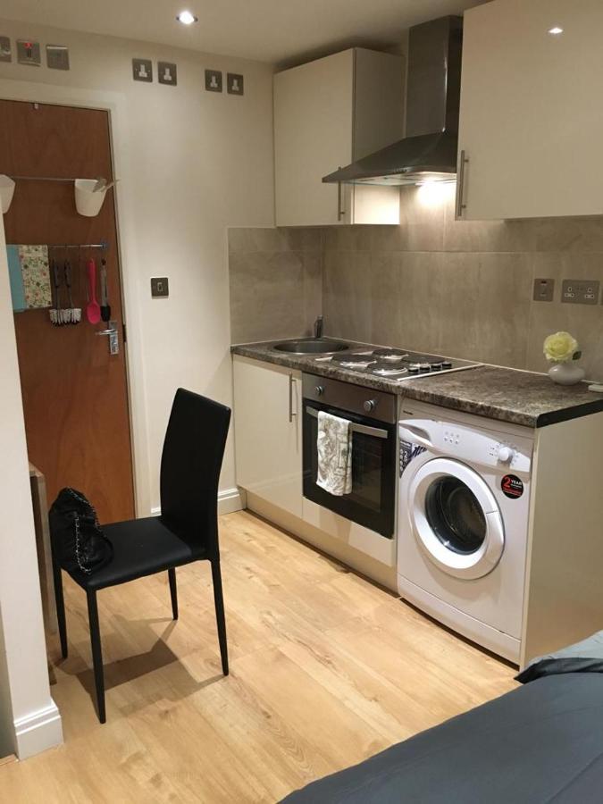 לונדון Studio Flat In The Heart Of Golders Green מראה חיצוני תמונה